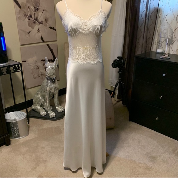 Gorgeous!! Victoria Secret nightgown - XS